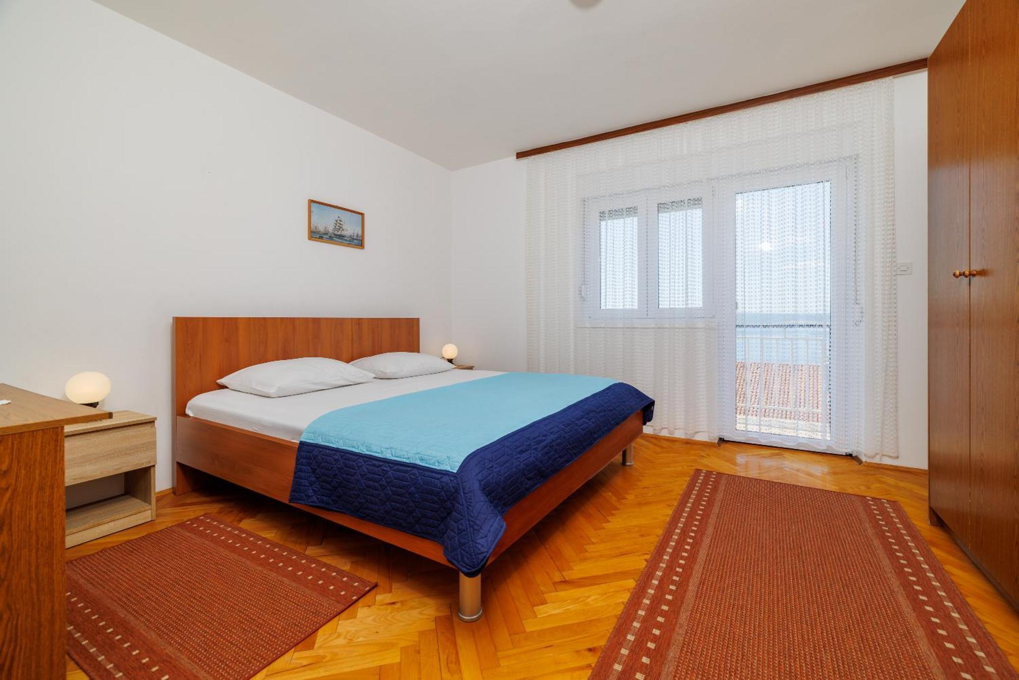 Meri 2nd Floor Apartment *